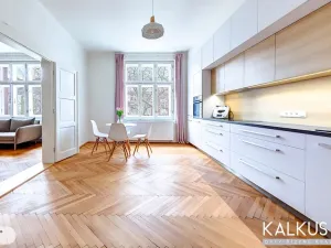 Prodej bytu 4+kk, Hradec Králové, třída Karla IV., 95 m2