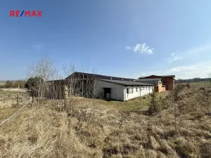 Prodej zemědělského objektu, Spálené Poříčí, 164000 m2