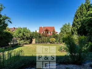 Prodej vícegeneračního domu, Praha - Štěrboholy, Pod areálem, 333 m2