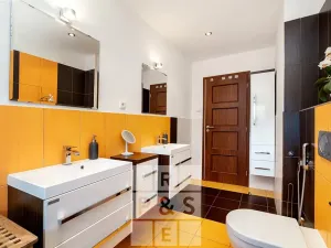 Prodej vícegeneračního domu, Praha - Štěrboholy, Pod areálem, 333 m2