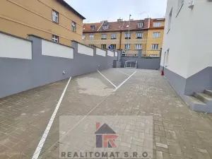 Prodej garáže, Praha - Motol, Podhorská, 15 m2