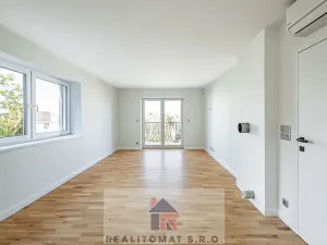 Prodej vily, Praha - Komořany, Pod lesem, 770 m2