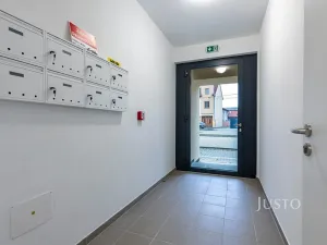Pronájem bytu 2+kk, Staré Město, Hradišťská, 57 m2