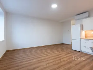 Pronájem bytu 2+kk, Staré Město, Hradišťská, 53 m2