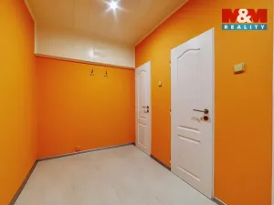 Pronájem bytu 1+1, Cheb, Osvobození, 35 m2