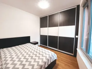 Pronájem bytu 2+kk, Praha - Kobylisy, Čumpelíkova, 52 m2
