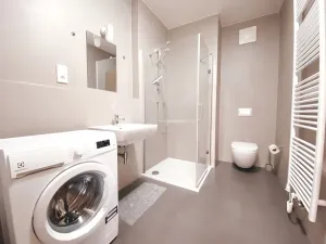Pronájem bytu 2+kk, Praha - Kobylisy, Čumpelíkova, 52 m2