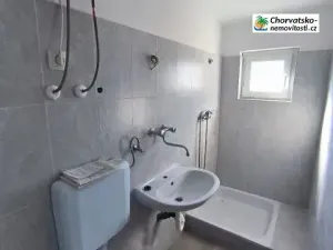 Prodej bytu 3+1, Karlobag, Chorvatsko, 61 m2