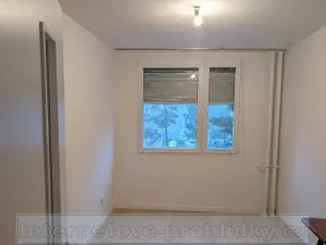 Pronájem bytu 2+kk, Praha - Kobylisy, Burešova, 45 m2