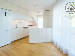 Prodej bytu 3+1, Praha - Suchdol, Brandejsovo náměstí, 116 m2