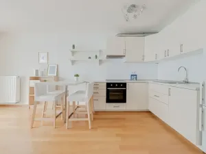 Pronájem bytu 1+kk, Praha - Holešovice, Komunardů, 44 m2