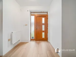 Prodej rodinného domu, Pecka, 176 m2