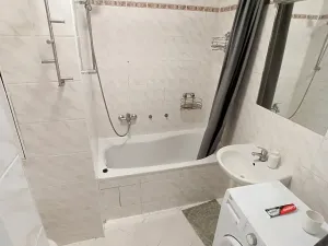 Pronájem bytu 2+kk, Praha - Krč, Štúrova, 44 m2