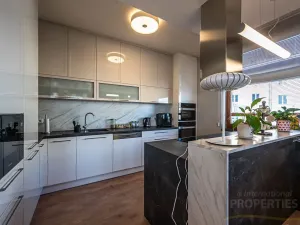 Prodej bytu 5+1, Praha - Vršovice, 266 m2