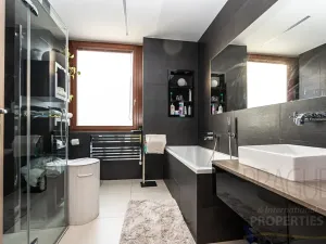 Prodej bytu 5+1, Praha - Vršovice, 266 m2