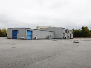Pronájem výrobních prostor, Lišov, Hůrecká, 2357 m2