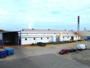 Pronájem skladu, Lišov, Hůrecká, 1768 m2