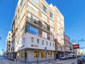 Prodej bytu 4+1, Torrevieja, Španělsko, 89 m2