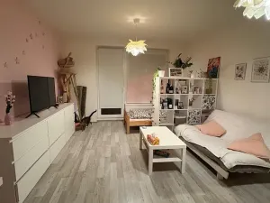 Pronájem bytu 1+kk, Praha - Střížkov, Makedonská, 32 m2