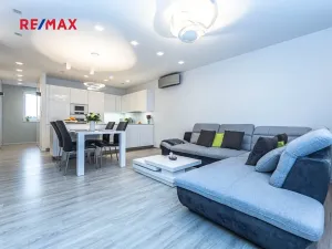Pronájem bytu 2+kk, Praha - Strašnice, Novostrašnická, 68 m2