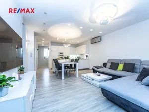 Pronájem bytu 2+kk, Praha - Strašnice, Novostrašnická, 68 m2