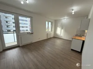 Pronájem bytu 1+kk, Praha - Hlubočepy, Fabiánové, 31 m2
