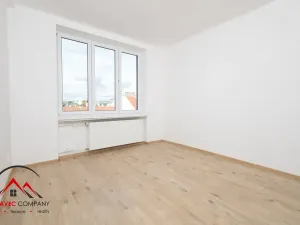 Pronájem bytu 2+1, Český Těšín, Ostravská, 57 m2