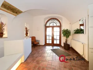 Pronájem kanceláře, Praha - Hradčany, Loretánské náměstí, 18 m2