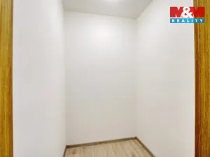 Pronájem bytu 2+kk, Plzeň - Jižní Předměstí, Husova, 45 m2