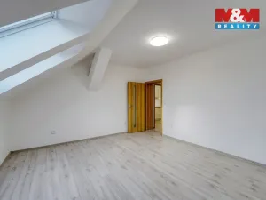 Pronájem bytu 1+1, Plzeň - Jižní Předměstí, Husova, 33 m2