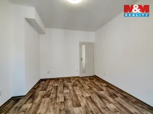 Prodej bytu 4+1, Cheb, Májová, 121 m2