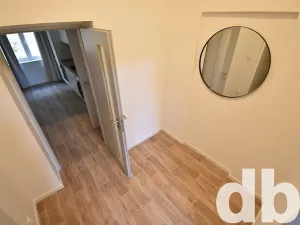 Pronájem bytu 2+kk, Karlovy Vary, Táborská, 52 m2