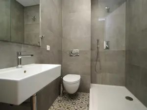 Pronájem kanceláře, Praha - Smíchov, Štefánikova, 70 m2