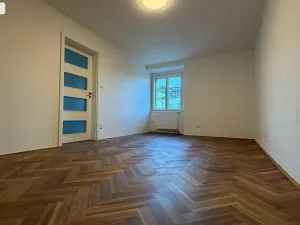 Pronájem bytu 2+1, Praha - Malá Strana, Újezd, 56 m2