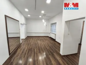 Pronájem obchodního prostoru, Ostrava - Moravská Ostrava, Nádražní, 101 m2