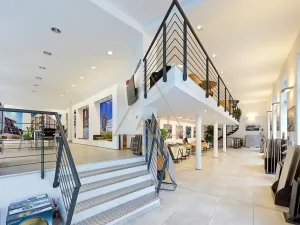 Pronájem obchodního prostoru, Praha - Vršovice, Černomořská, 364 m2