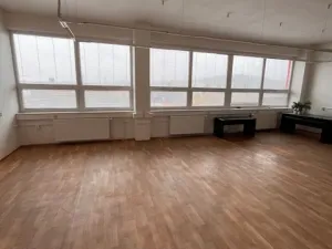 Pronájem kanceláře, Bruntál, Rýmařovská, 600 m2