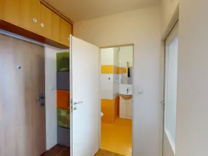 Pronájem bytu 2+kk, Praha - Troja, Olštýnská, 37 m2