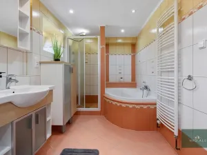 Prodej rodinného domu, Nevřeň, 200 m2