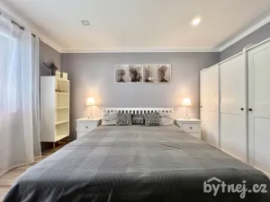 Pronájem rodinného domu, Milovice, 118 m2