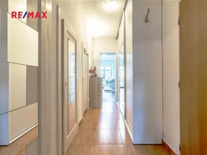 Prodej bytu 2+kk, Praha - Záběhlice, Záběhlická, 44 m2