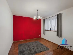 Prodej rodinného domu, Neumětely, V Chaloupkách, 220 m2