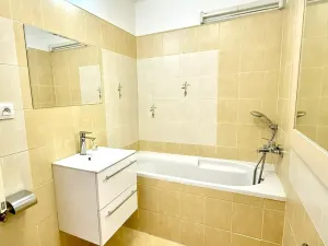 Prodej bytu 2+kk, Praha - Uhříněves, Karla Zicha, 127 m2