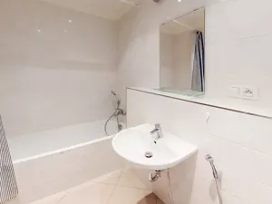 Pronájem bytu 2+kk, Praha - Holešovice, Na Maninách, 65 m2