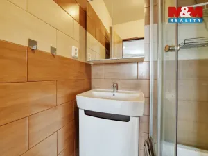 Pronájem bytu 1+kk, Cheb, Svobody, 28 m2