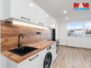 Prodej bytu 3+kk, Teplice, Antala Staška, 63 m2