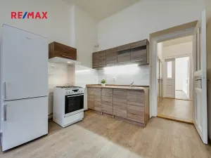 Pronájem bytu 2+kk, Praha - Vršovice, 28. pluku, 42 m2