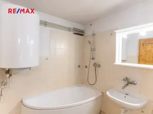 Prodej rodinného domu, Neveklov, 190 m2