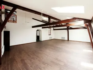 Pronájem kanceláře, Frýdek-Místek - Místek, náměstí Svobody, 240 m2