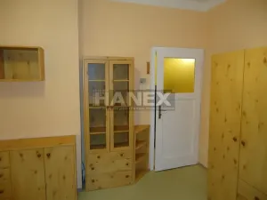 Pronájem bytu 1+1, Praha - Břevnov, Nad Kajetánkou, 38 m2